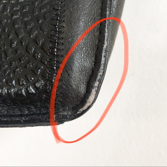 Vintage Inspired Embossed Leather Cross Body Bag Black One Size - Picture 9 of 14